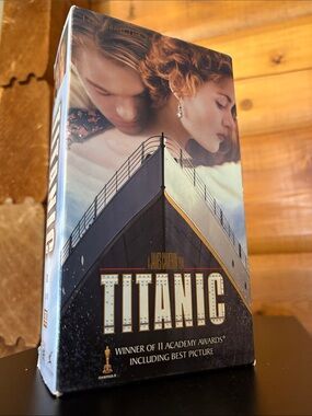 1998 Titanic VHS | Paramount Pictures